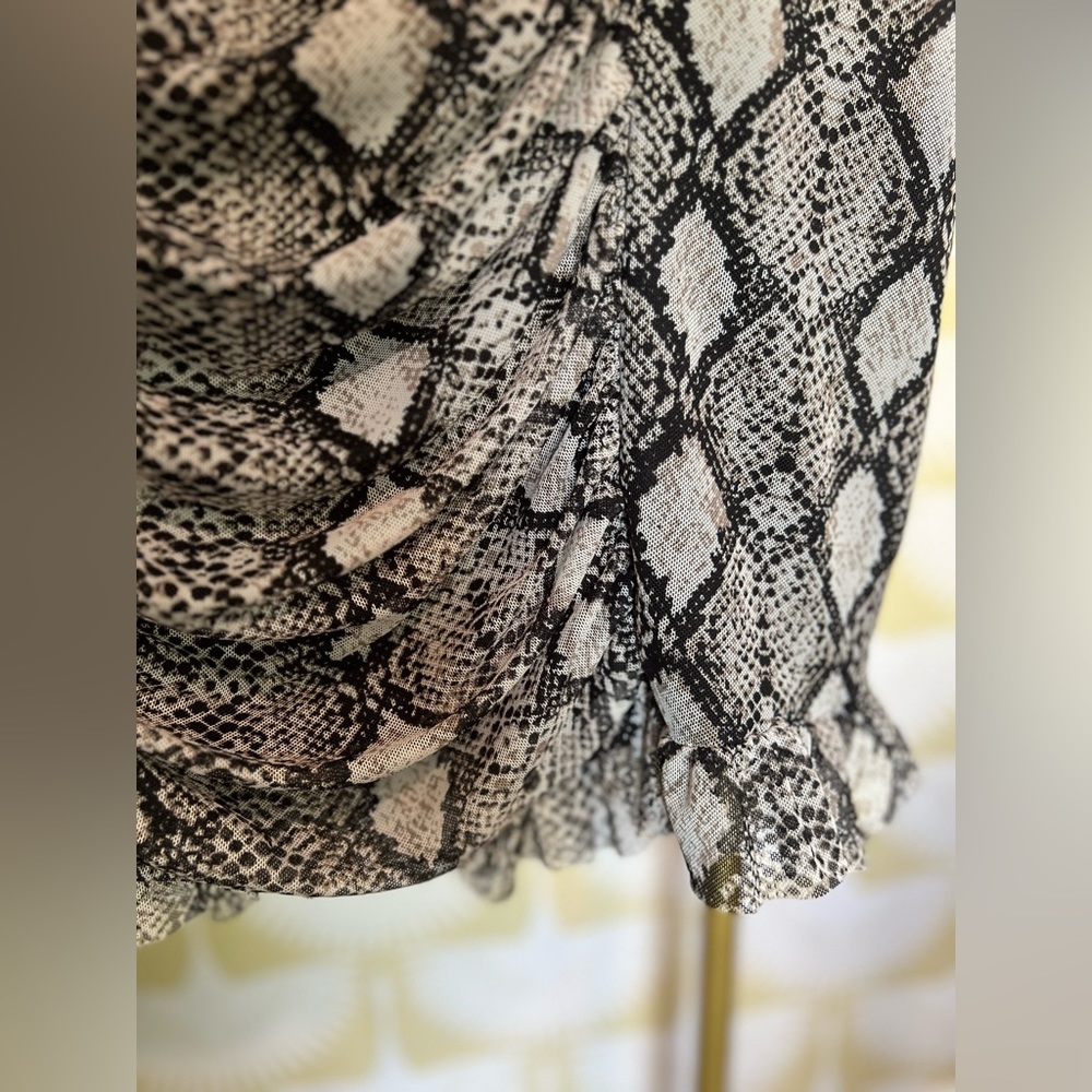 A Beautiful Soul Aiden Snakeskin Skirt - Picture 6 of 11